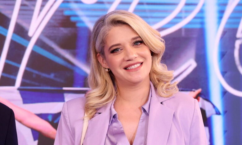 Τζένη-Θεωνά:-Η-πρώτη-αγκαλιά-του-νεογέννητου-γιού-της-με-τον-Αντίνοο-Αλμπάνη