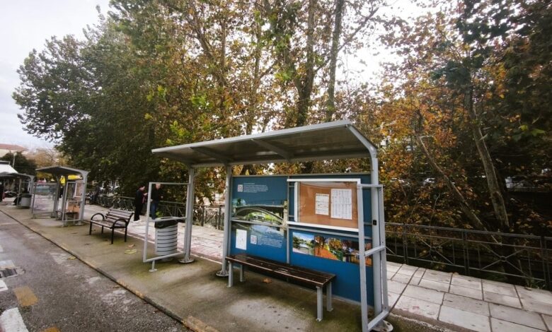 Τρίκαλα:-Από-απλές-στάσεις λεωφορείων,-καλαίσθητες-πληροφοριακές-πινακίδες