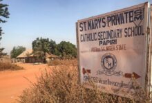 Νιγηρία:-Τουλάχιστον-50-μαθητές-που-είχαν-απαχθεί-από-καθολικό-σχολείο-δραπέτευσαν