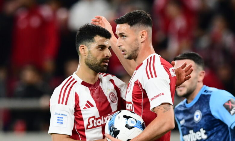 Βαθμολογία-super-league:-Κορυφή-για-Ολυμπιακό,-ακολουθούν-ΠΑΟΚ,-ΑΕΚ-και-Παναθηναϊκός-–-Γκολ-και-φάσεις-από-την-11η-αγωνιστική