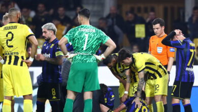 Σοβαρός-τραυματισμός-Αλφαρέλα-στο-ΑΕΚ-–-Άρης:-Του-έκοψαν-το-παπούτσι-για-να-μπορούν-να-το-αφαιρέσουν