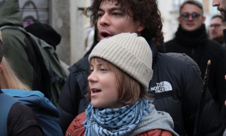 Βενετία:-Απαγόρευση-εισόδου-στη-Γκρέτα-Τούνμπεργκ-που-«έβαψε»-πράσινο-το-μεγάλο-κανάλι