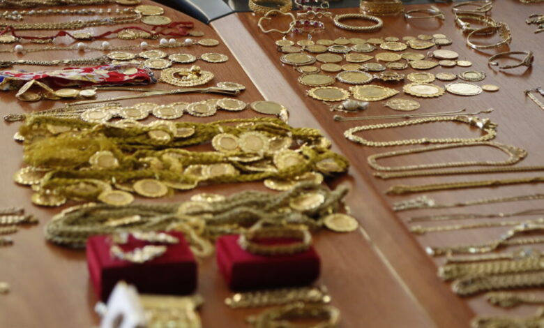 Ζωγράφου:-Στη-«φάκα»-4-απατεώνες-που-άρπαξαν-κοσμήματα-με-το-πρόσχημα-της-«ραδιενέργειας»-–-Ανάμεσά-τους-και-16χρονος