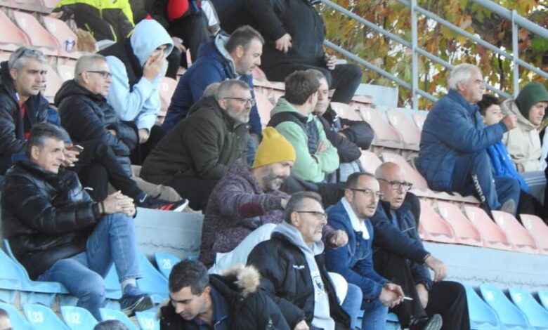 Το-«ευχαριστώ»-του-Α.Ο-Τρίκαλα-στους-φιλάθλους