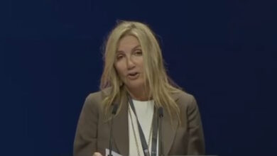 Μαρέβα-Γκραμπόφσκι-για-τον-ψηφιακό-εθισμό-των-παιδιών:-«Εάν-η-τεχνολογία-δεν-προσφέρει-στους-γονείς-εργαλεία-να-ανακτήσουν-τον-έλεγχο,-οφείλουμε-εμείς-να-το-πράξουμε»