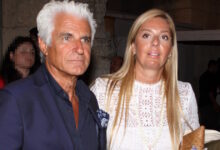 Αντώνης-Λυμπέρης:-«Πάντα-κοντά-μας-αιώνιε-σύντροφε-μου»,-έγραψε-η-γυναίκα-του-έναν-χρόνο-μετά-τον-θάνατό-του