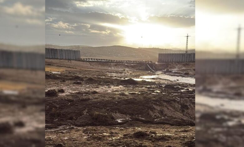 Παλαιστίνη:-Πλημμύρες-έριξαν-τμήμα-του-ισραηλινού-τείχους-στη-Χεβρώνα