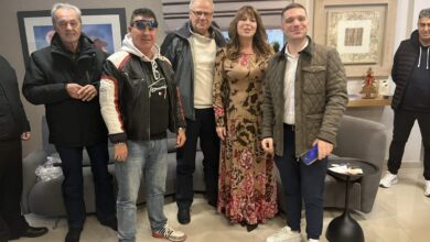 Ευχές-και-ζεστό-κλίμα-στο-γραφείο-της-Κατερίνας-Παπακώστα-για-την-ονομαστική-της-εορτή