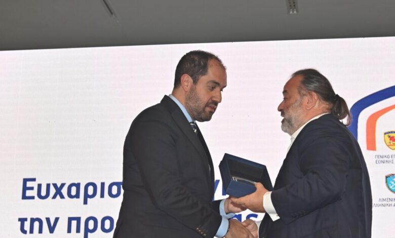 Μάριος-Ηλιόπουλος:-Η-seajets-δωρίζει-πυροσβεστικά-οχήματα-στο-κράτος