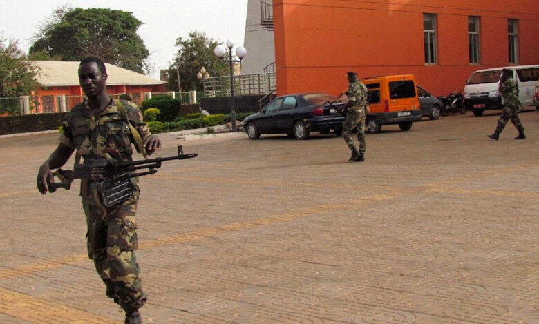 Σε-εξέλιξη-απόπειρα-πραξικοπήματος-στη-Γουινέα-Μπισάου