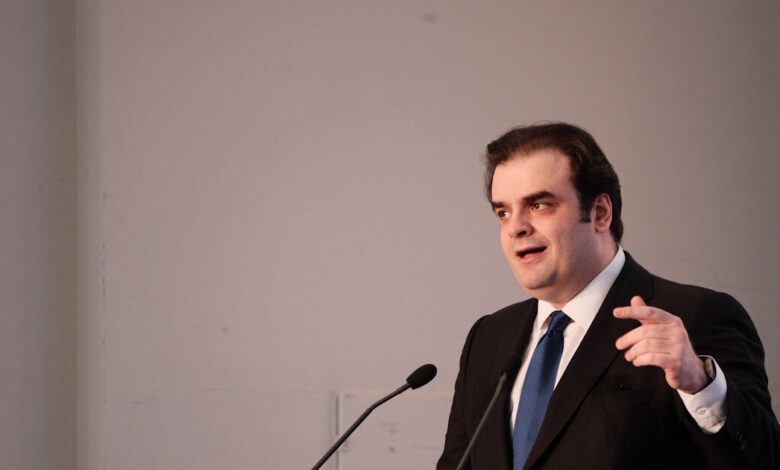 Πιερρακάκης:-Στον-πυρήνα-της-πολιτικής-μας-είναι-η-αφαίρεση-εμποδίων-για-τις-οικογένειες-και-τους-νέους