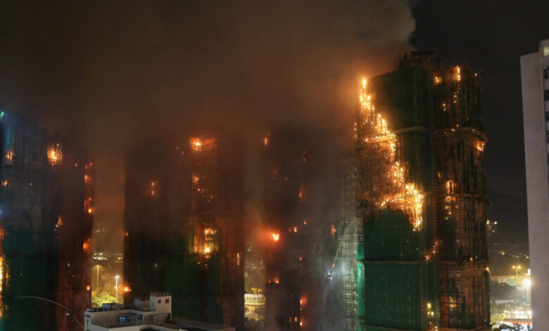 Στους-36-οι-νεκροί-από-τις-πυρκαγιές-σε-ουρανοξύστες-στο-Χονγκ-Κονγκ:-«Καταστροφή-άνευ-προηγουμένου»-δηλώνουν-οι-αρχές