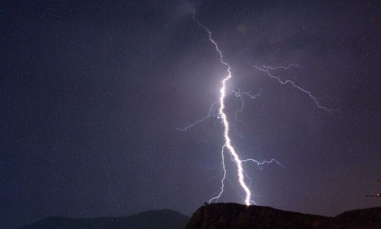 Καιρός:-Συναγερμός-για-έντονα-φαινόμενα-με-καταιγίδες,-κεραυνούς-και-χαλάζι-την-Πέμπτη-–-Οι-12-περιοχές-που-θα-βρεθούν-στο-διάβα-της-adel