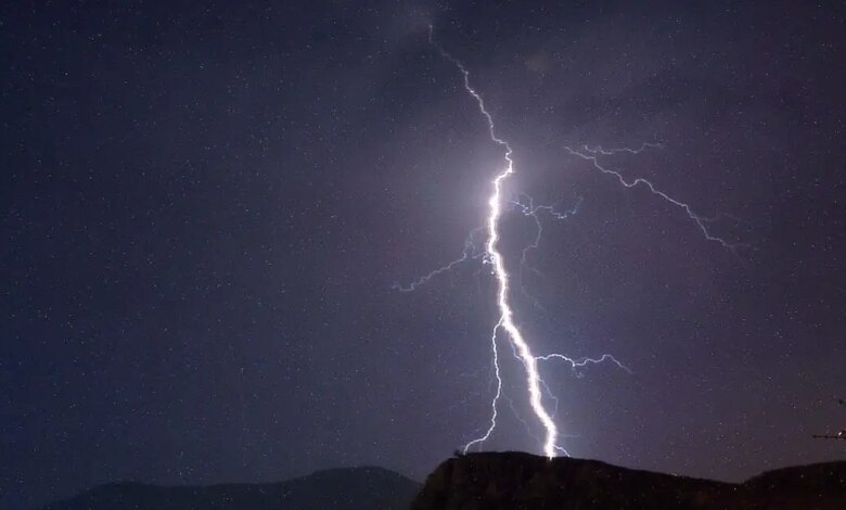 Καιρός:-Συναγερμός-για-έντονα-φαινόμενα-με-καταιγίδες,-κεραυνούς-και-χαλάζι-την-Πέμπτη-–-Οι-12-περιοχές-που-θα-βρεθούν-στο-διάβα-της-adel