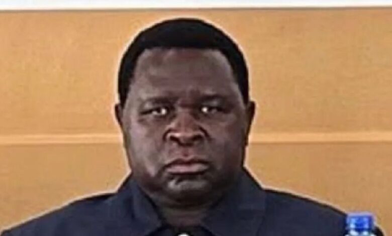 Αδόλφος-Ουουνόνα-χωρίς-Χίτλερ:-Ο-Ναμιμπιανός-πολιτικός-αλλάζει-επίσημα-το-όνομά-του