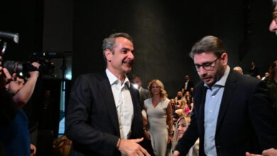 Μαρινάκης:-Ο-κ.-Ανδρουλάκης-είπε-ψέματα-σε-πανελλήνια-μετάδοση-ότι-ο-Ξυλούρης-είναι-κουμπάρος-του-Μητσοτάκη