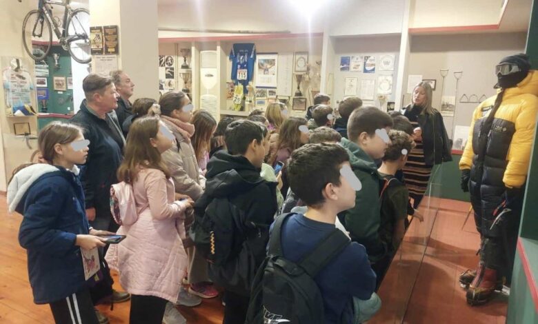 Μαθητές-από-την-Πύλη-στο-Αθλητικό-Μουσείο-Τρικάλων