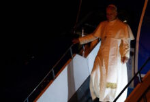 Πάπας-Λέων:-Η-άφιξη-του-στην-Κωνσταντινούπολη-για-την-συνάντηση-με-τον-πατριάρχη-Βαρθολομαίο