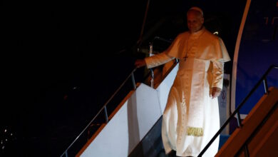 Πάπας-Λέων:-Η-άφιξη-του-στην-Κωνσταντινούπολη-για-την-συνάντηση-με-τον-πατριάρχη-Βαρθολομαίο