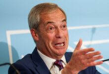 Ισχυρισμός-–-σοκ-για-το-bbc:-Μακιγιέρ-φέρονται-να-χρησιμοποίησαν-πινέλα-με-σωματικά-υγρά-στον-Νάιτζελ-Φάρατζ