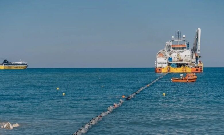 ΑΔΜΗΕ:-Όφελος-5-δισ.-ευρώ-φέρνει-η-ηλεκτρική-διασύνδεση-Κρήτης-–-Αττικής-μέχρι-το-2035