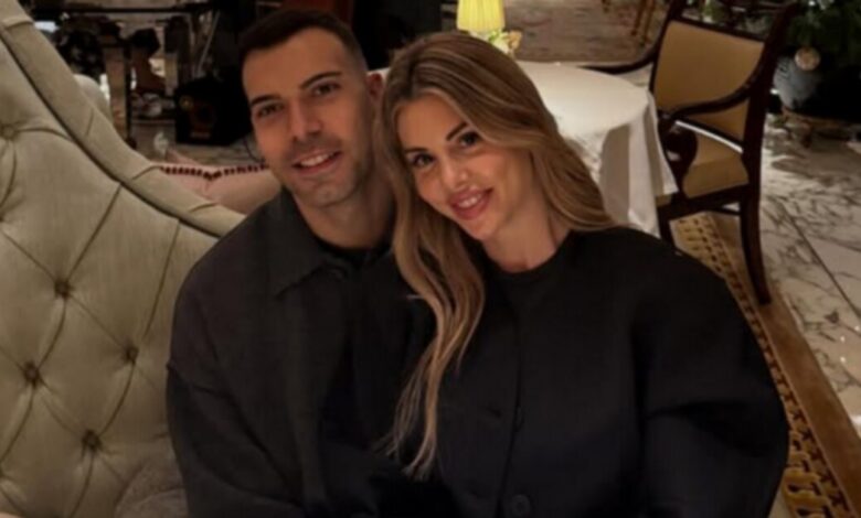 Ο-Κώστας-Σλούκας-ταξίδεψε-στο-Λονδίνο-με-τη-σύζυγο-και-την-κόρη-του