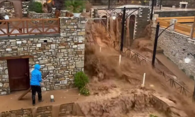 Η-κακοκαιρία-adel-σάρωσε-τη-Θάσο:-Πλημμύρισαν-δρόμοι-και-σπίτια,-παρασύρθηκαν-αυτοκίνητα-–-Συγκλονιστικές-εικόνες