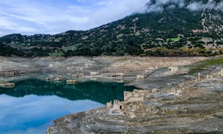 Η-λειψυδρία-φέρνει-συναγερμό-στην-Ευρώπη:-Συρρικνώνονται-επικίνδυνα-τα-υδάτινα-αποθέματα-λόγω-της-κλιματικής-αλλαγής-–-Τα-μέτρα-που-παίρνει-η-Ελλάδα