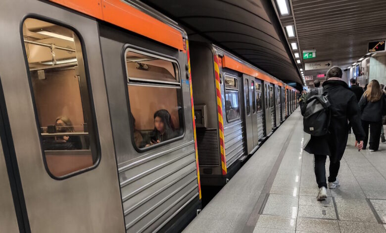 Μετρό:-Κανονικά-η-24ωρη-λειτουργία-του-Σαββάτου-στις-Γραμμές-2-και-3-–-Τα-ολοήμερα-δρομολόγια-των-λεωφορείων