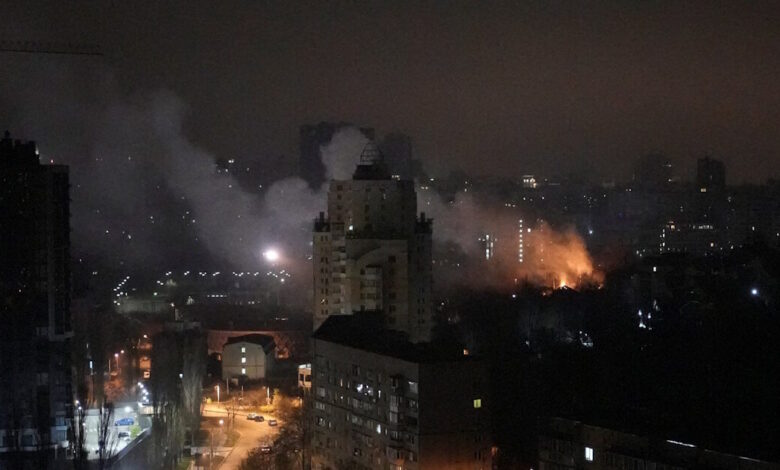 Πόλεμος-και-διπλωματία:-Ρούμπιο,-Γουίτκοφ-και-Κούσνερ-με-Ουκρανούς-διαπραγματευτές-την-Κυριακή-στη-Φλόριντα-–-Στις-φλόγες-το-Κίεβο