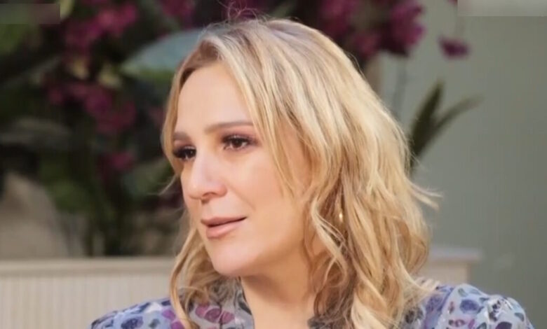 Βίκυ-Καρατζόγλου:-«Δέχθηκα-σεξουαλική-παρενόχληση-και-ήθελα-να-με-διώξουν-από-τη-δουλειά»