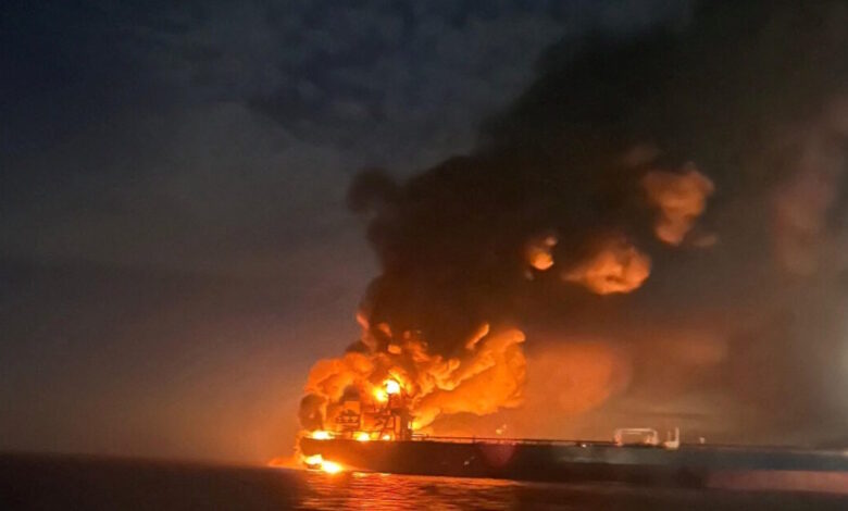 Τουρκία:-Φωτιά-σε-δύο-τάνκερ-από-επίθεση-«παγιδευμένων»-μη-επανδρωμένων-σκαφών-στη-Μαύρη-Θάλασσα