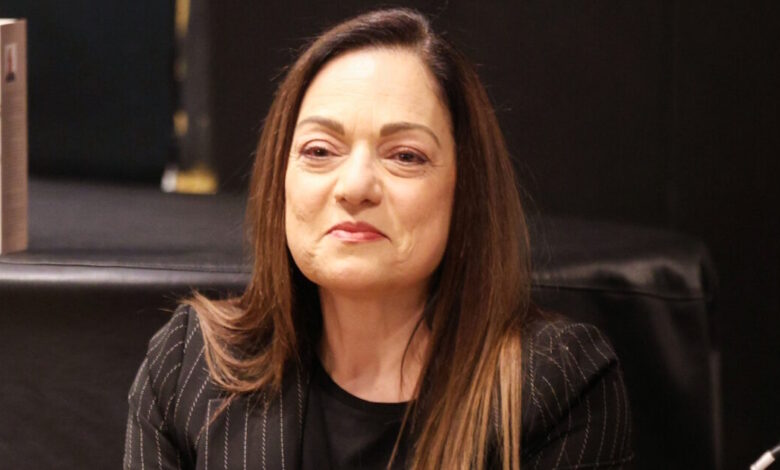 Ελένη-Καρακάση:-«Είμαστε-με-τον-σύζυγό-μου-σε-διαδικασία-υιοθεσίας,-αναδοχής»