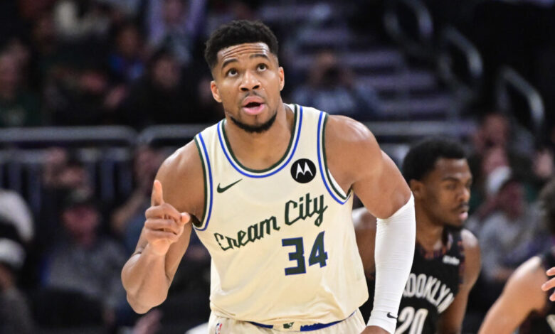 Ο-Γιάννης-Αντετοκούνμπο-διέλυσε-τους-Νετς-σε-19-λεπτά-και-έγραψε-ιστορία-με-21.000-πόντους-στο-nba