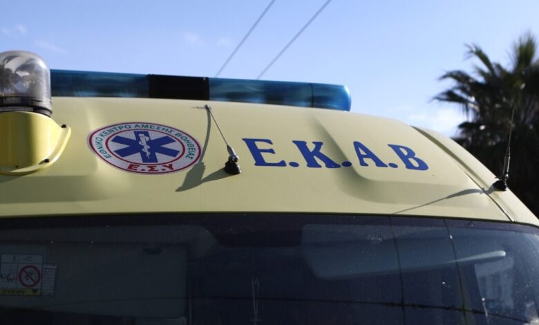 Θεσσαλονίκη:-Νεκρός-35χρονος-μετά-από-σφοδρή-σύγκρουση-ταξί-με-μηχανή