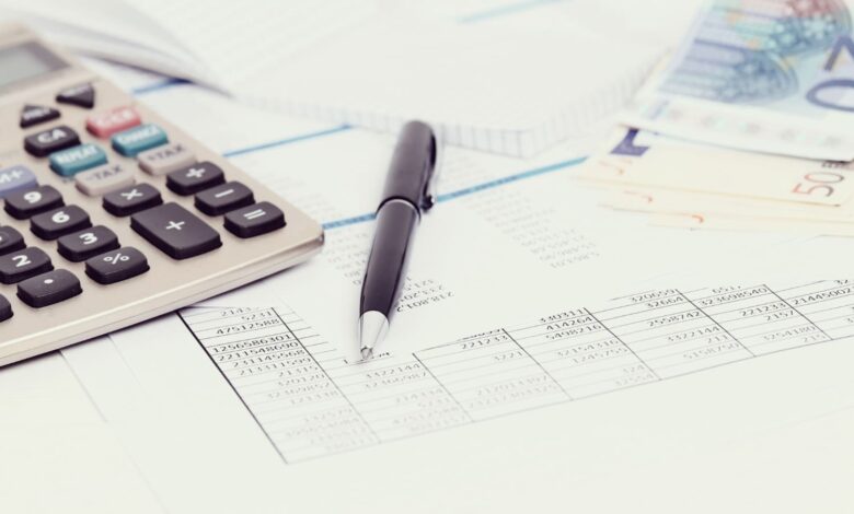 «Ανοιχτοί»-λογαριασμοί-με-την-Εφορία-και-τον-e-ΕΦΚΑ:-Ποιοι-πρέπει-να-κλείσουν-αύριο-και-τι-πρέπει-να-πληρωθεί-μέχρι-31-Δεκεμβρίου