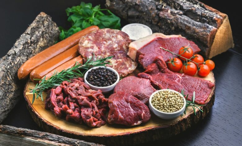 Χριστούγεννα-2025:-Τιμές-«φωτιά»-στο-κρέας-–-Πόσο-θα-κοστίσει-το-γιορτινό-τραπέζι