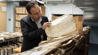 Τέλος-στα-υπόγεια-του-Δημοσίου:-1,2-δισ.-σελίδες-ψηφιοποιούνται