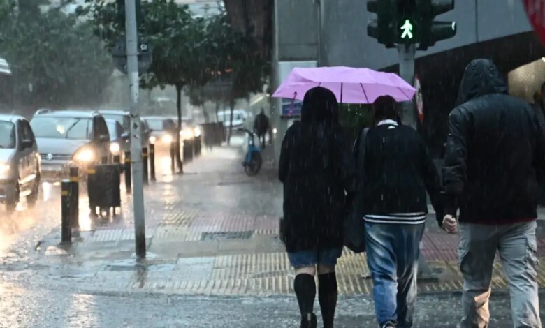 Καιρός-–-Θοδωρής-Κολυδάς:-Νωρίτερα-καταφτάνει-η-νέα-κακοκαιρία-με-πολλές-βροχές,-η-πρόγνωση-για-το-πρώτο-δεκαήμερο-του-Δεκεμβρίου