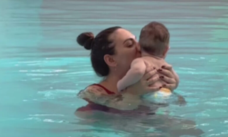 Η-Ευρυδίκη-Βαλαβάνη-ξεκίνησε-μαθήματα-κολύμβησης-με-τον-γιο-της:-Η-συγκινητική-ανάρτηση-στα-social-media