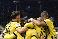 Παναθηναϊκός-–-ΑΕΚ-2-3:-Το-συγκλονιστικό-φινάλε-στη-Λεωφόρο-με-αποβολή,-ισοφάριση-και-γκολ-νίκης-με-πέναλτι-από-τον-Γιόβιτς