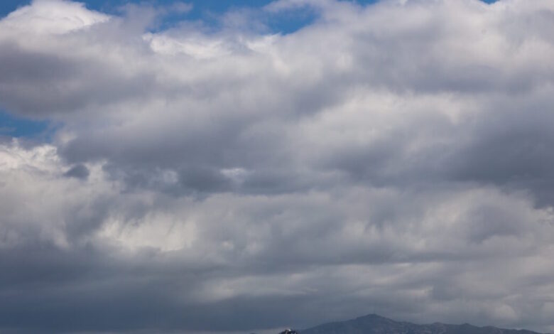 Καιρός-σήμερα:-Ασθενείς-βροχές-και-θερμοκρασία-έως-21-βαθμούς-σε-Δωδεκάνησα-και-Κρήτη