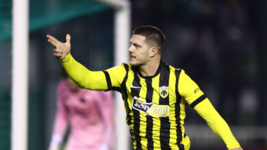 Παναθηναϊκός-–-ΑΕΚ-2-3:-Σπουδαίο-διπλό-για-την-Ένωση-με-χατ-τρικ-του-Γιόβιτς,-μετά-από-«τρελό»-ντέρμπι-στη-Λεωφόρο