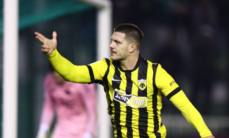 Παναθηναϊκός-–-ΑΕΚ-2-3:-Σπουδαίο-διπλό-για-την-Ένωση-με-χατ-τρικ-του-Γιόβιτς,-μετά-από-«τρελό»-ντέρμπι-στη-Λεωφόρο