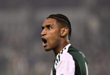 Παναθηναϊκός-–-ΑΕΚ:-Η-αποβολή-του-Τουμπά-και-το-γκολ-του-Τετέ-για-το-1-2