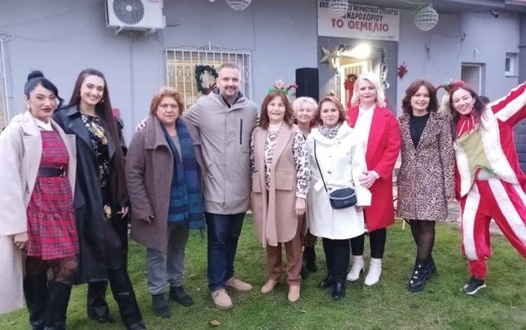 Δενδροχώρι-Τρικάλων:-Άναψε-το-δέντρο-και-«ζωντάνεψε»-το-Μπισκοτοχώρι