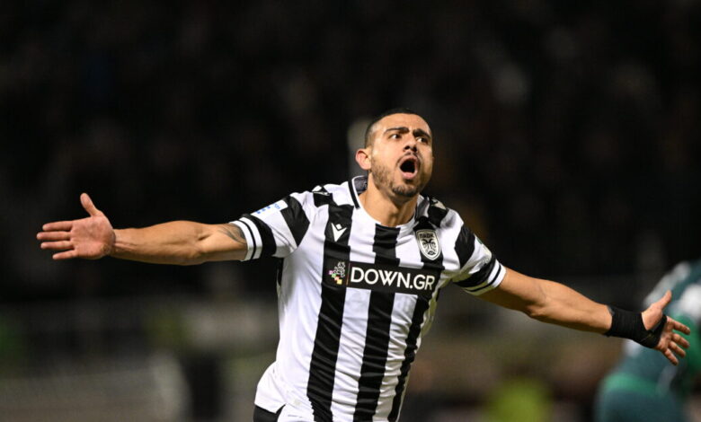 Λεβαδειακός-–-ΠΑΟΚ:-Η-παρακάμερα-του-αγώνα-από-τους-Θεσσαλονικείς-με-τους-έξαλλους-πανηγυρισμούς-στο-γκολ-του-Γιακουμάκη