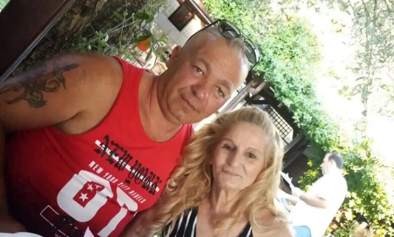 Γυναικοκτονία-στη-Θεσσαλονίκη:-«Τελικά-υπάρχει-Δικαιοσύνη»-λέει-ο-γιος-της-60χρονης-για-τα-ισόβια-στον-δολοφόνο-της-μητέρας-του-στο-Αγγελοχώρι