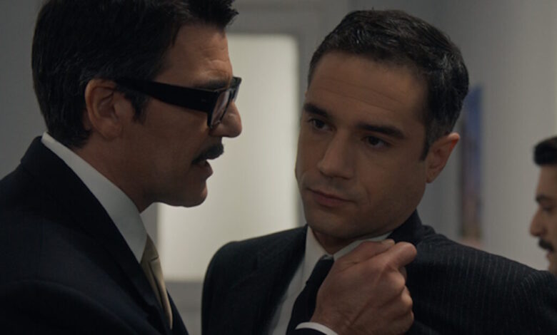 porto-leone-–-επόμενο-επεισόδιο:-Ο-Ορέστης-για-να-μάθει-πώς-έφτασε-το-ρολόι-που-έδωσε-στη-Βούλα-στο-χέρι-του-Αρχοντή-επιχειρεί-να-τον-προσεγγίσει