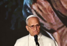 Λίβανος:-Ο-πάπας-Λέων-καλεί-τους-θρησκευτικούς-ηγέτες-να-ενωθούν-απέναντι-στη-βία-και-τη-μισαλλοδοξία